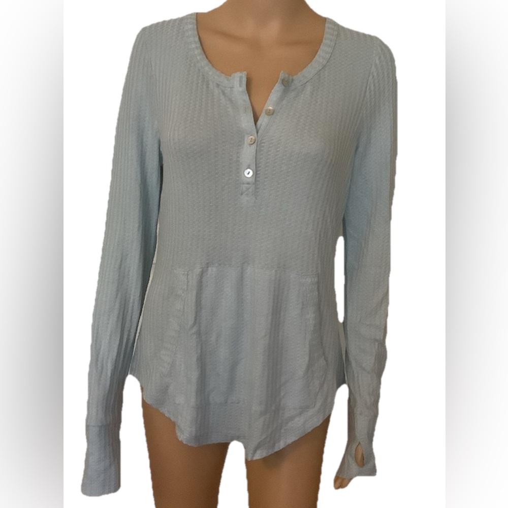 Chaser long sleeve top women’s thumbshole size S regular